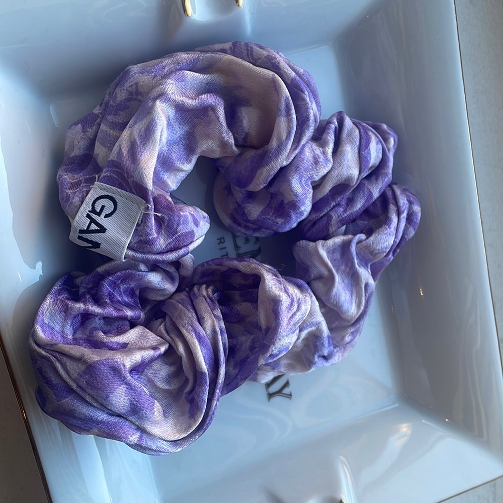 Ganni stretch silk satin scrunchie